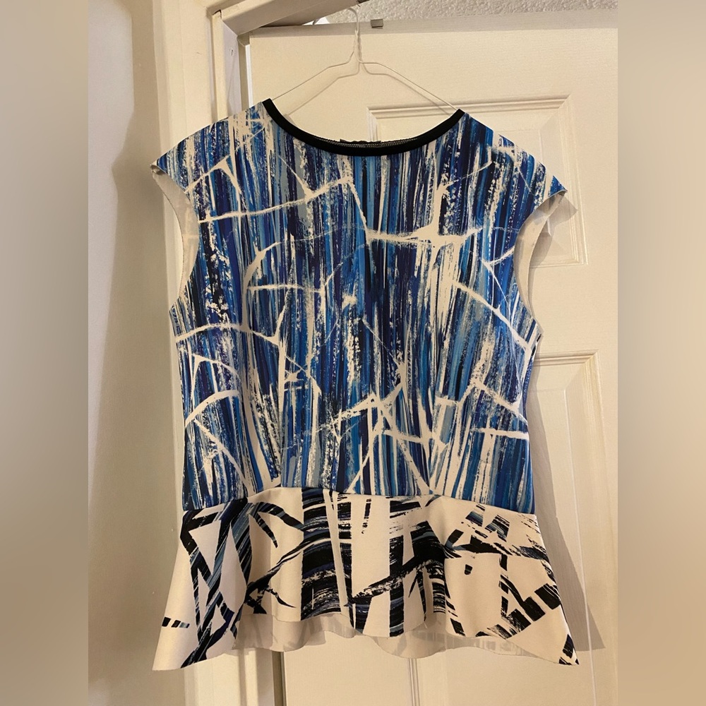 Zara shirt size L (fits more medium)